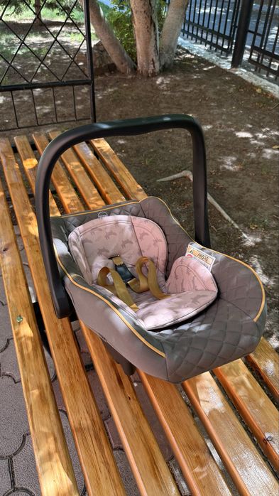 Автолюлька детская