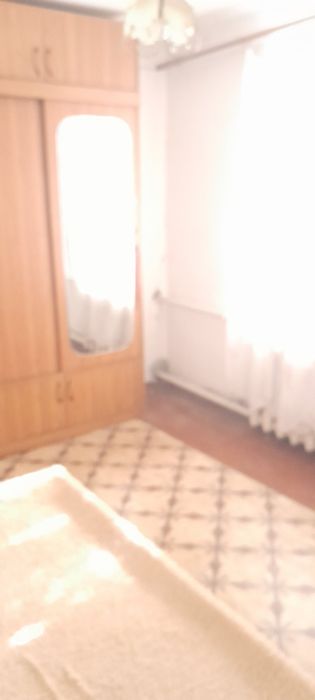 Продаю шкаф. Две двери купе. С зеркалом. Внизу две тумбы. И вверху  то