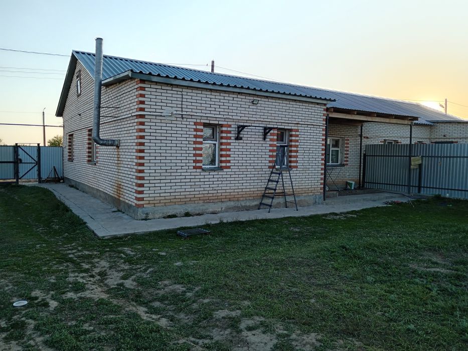 Мұхит 14/б үй сатылады