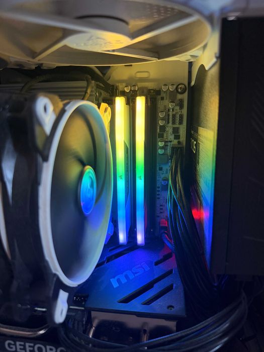 Corsair VENGEANCE 32GB (2x16GB) DDR5 6000MHz CMK32GX5M2E6000Z36W