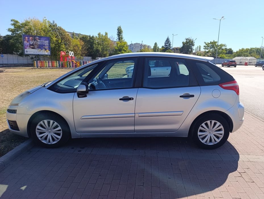 Ситроен Пикасо с Дизелов Двигател