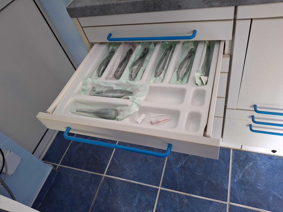 Стоматологичен кабинет с едно работно място