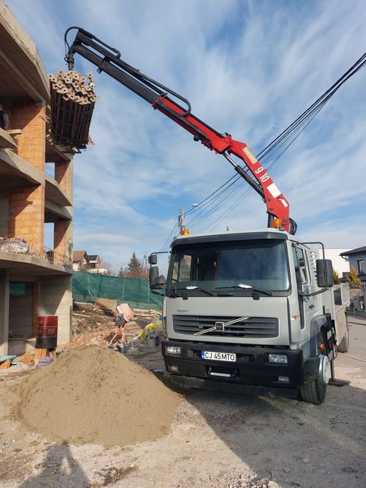 Transport camion cu macara Transport basculabil