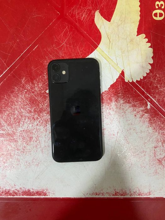 Продам телефон iPhone 11
