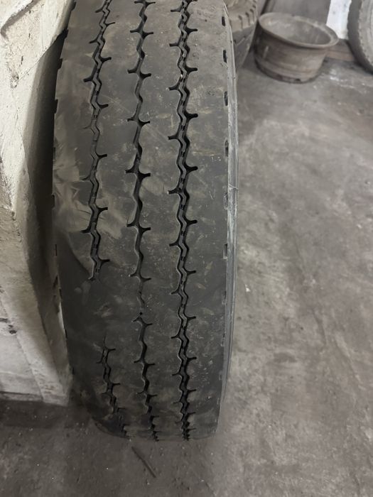 Продам шины 11R22,5