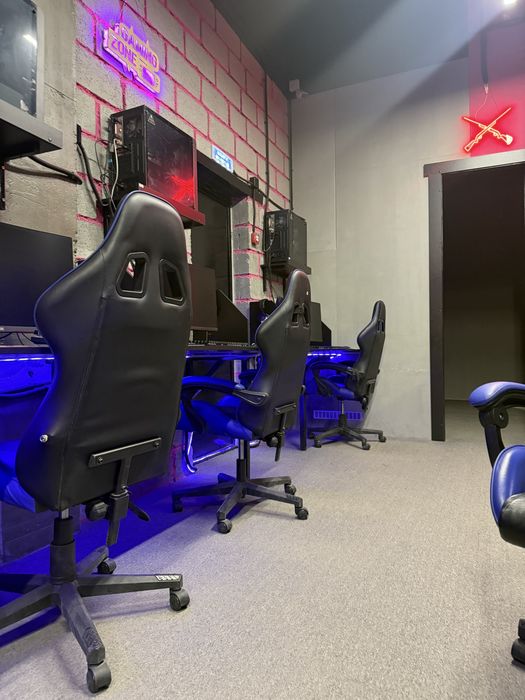 Игровые кресла продам