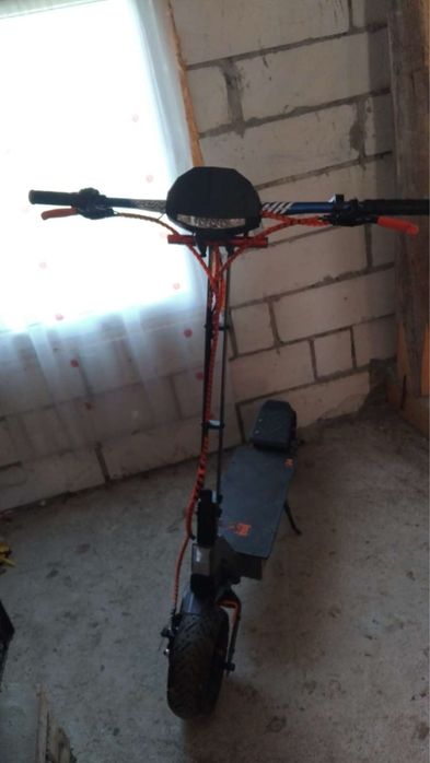 Trotineta g4 foarte buna