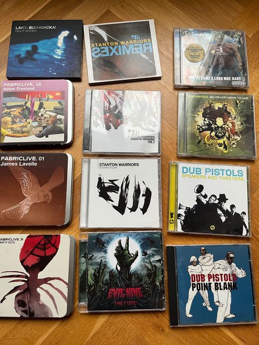 оригинални CD дискове с музика