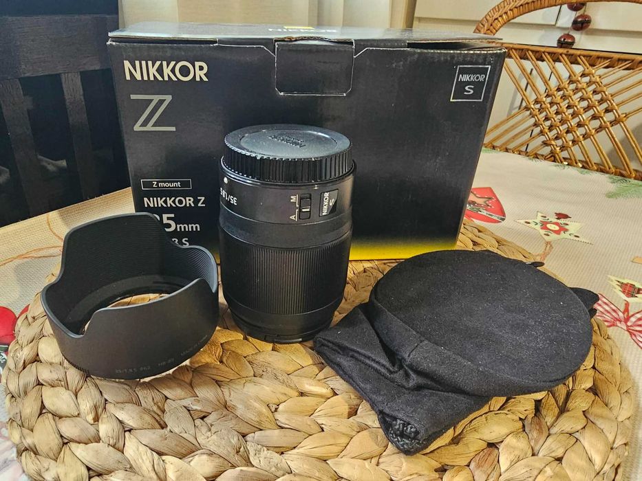Обектив Nikon NIKKOR Z 35mm f/1.8 S отличен!