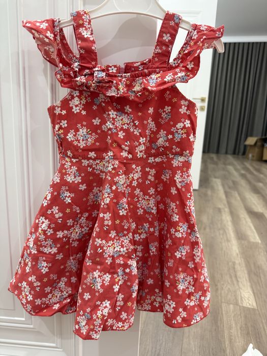 Продам детские вещи для девочки