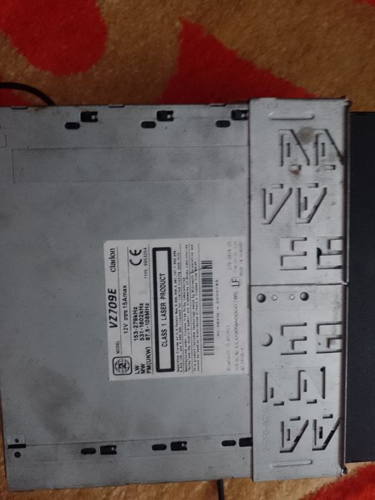 Radio clarion vz709e