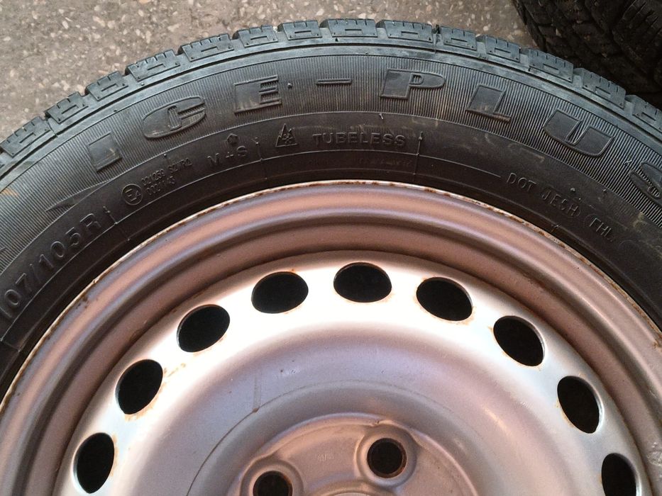 Anvelope m+s si jante pe 16