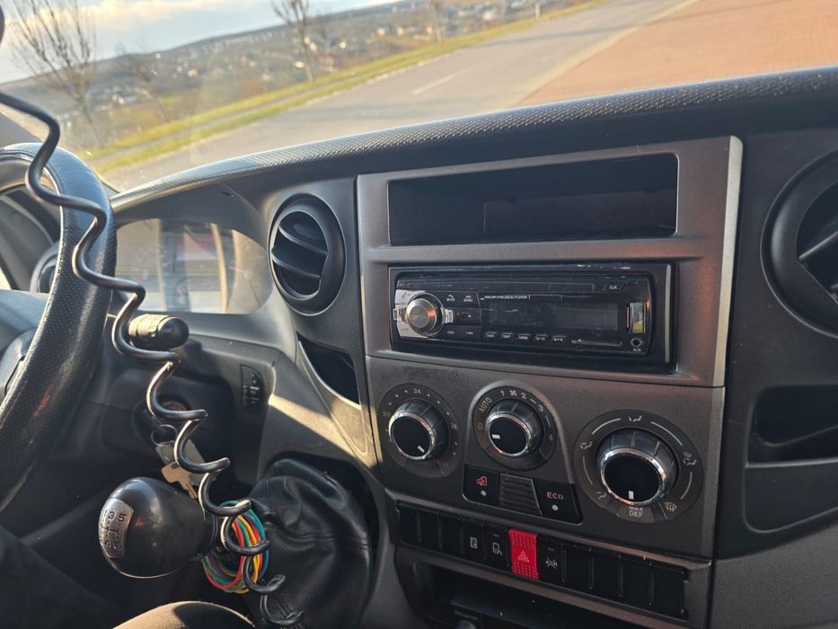 Iveco Daily ,an de fabricatie 2012,aer conditionat,150 cp