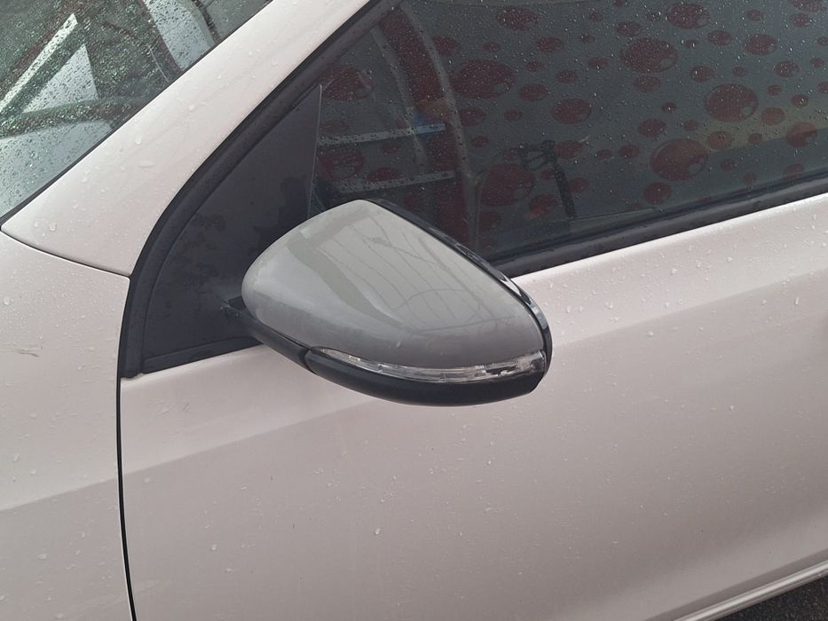 VOLKSWAGEN Golf 2010 — imagine 4