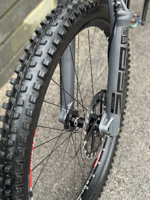 Планински карбонов велосипед NUKEPROOF GIGA 275c ( L размер)