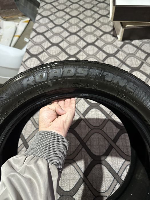 Зимние шины Roadstone 225/55/18