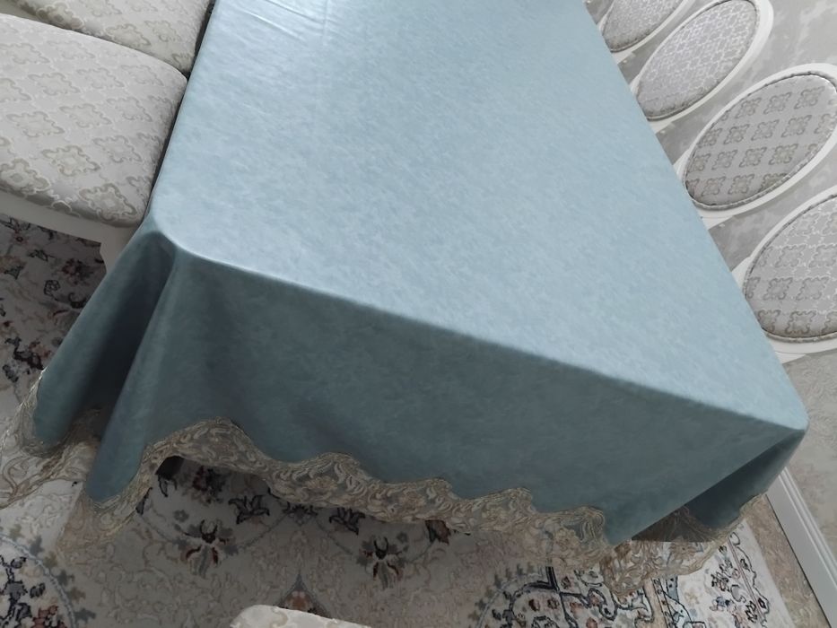 Продам скатерть 170*410