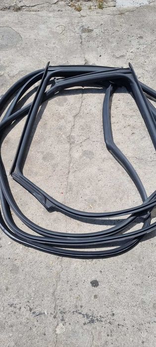 Cheder usa caroserie stanga dreapta fata spate Maserati Ghibli