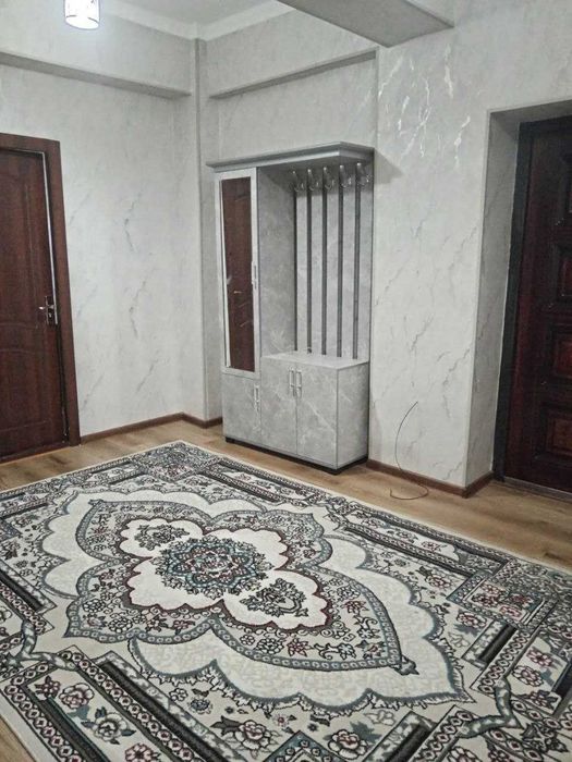 Farg'ona viloyat hokimiyati yonida 3 xonalik uy