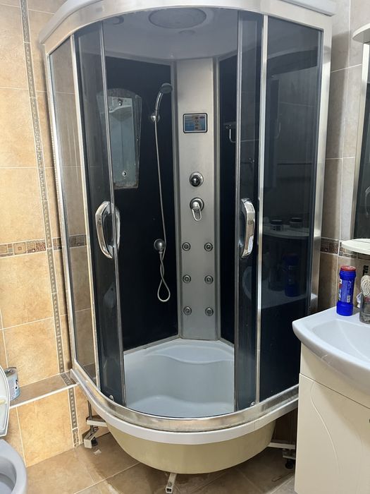 Продам душевую кабину