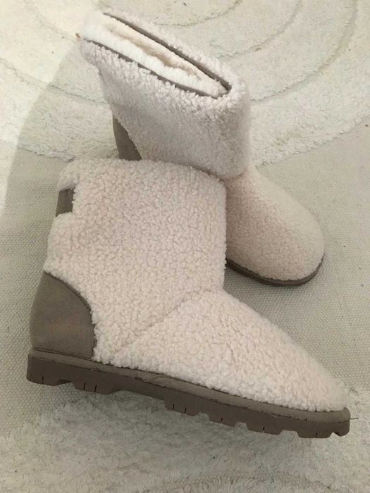 Ugg Mark's and Spencer marimea 37