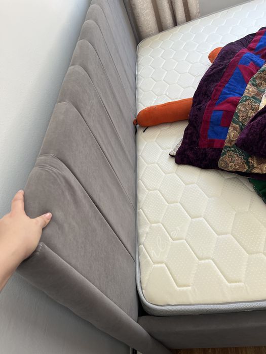 Кровать двухместная