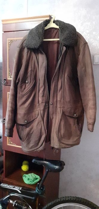 Продам Куртки .размер XL.
