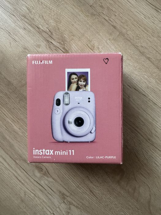 Продам Instax mini 11