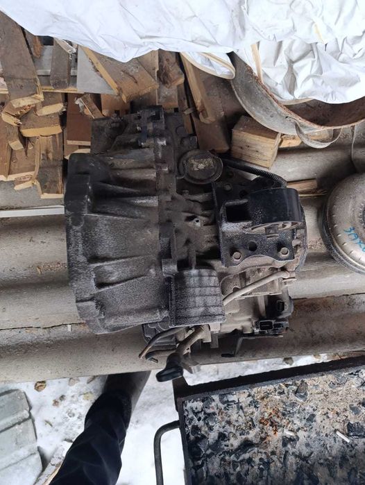 Продам АКПП Ниссан вингроад 2001