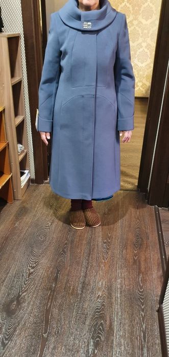 Продам женское пальто