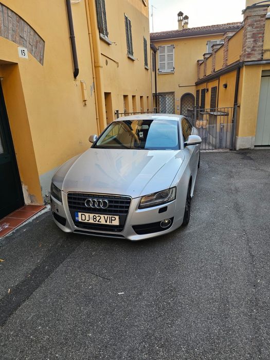 Vând Audi A5 coupe 2.7 TDI Automat