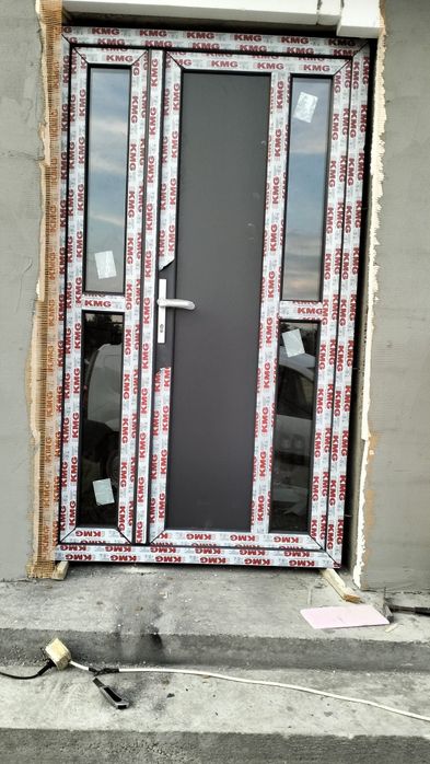 Sticla și tâmplărie PVC