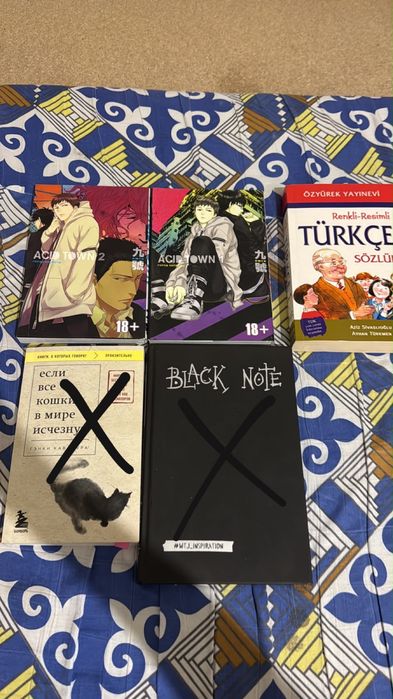 продаю книги, альбомы, манги