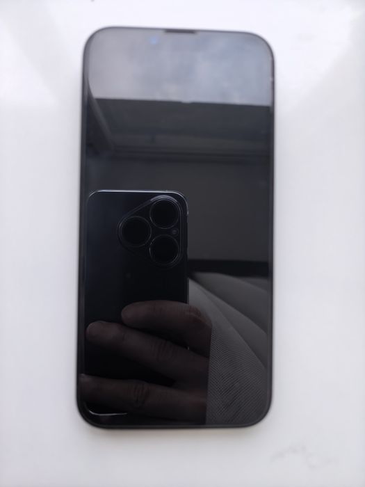 Продам iPhone 16e (2 Esim)
