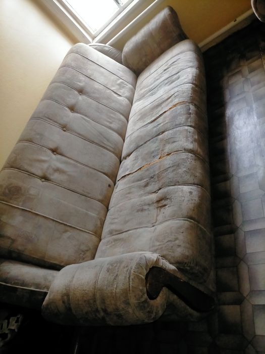 Отдам диван обменяю на фрукты