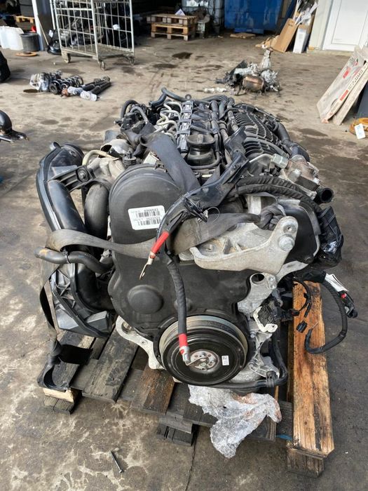 Motor cu injectie si turbo 90.000km VOLVO XC60 2019 D4204T14 Baia • OLX.ro