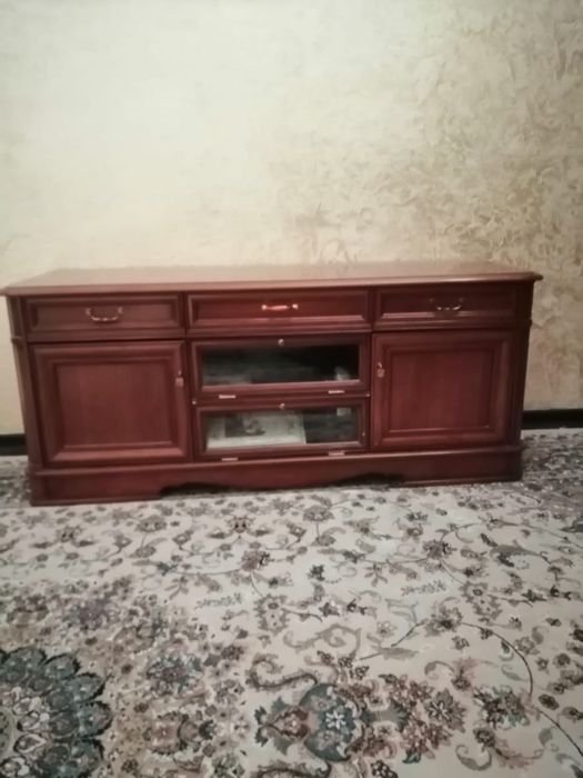 Продам тумбу под ТВ комод