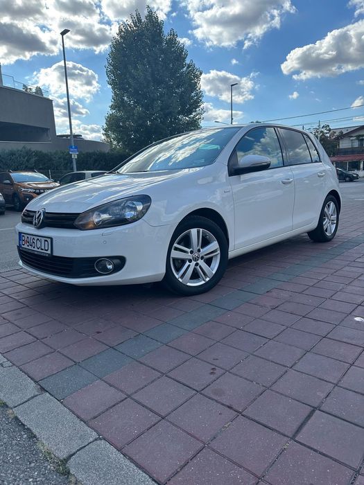 Volkswagen Golf Volkswagen Golf VI 6 MATCH 2013 1.6 TDI 105 CP