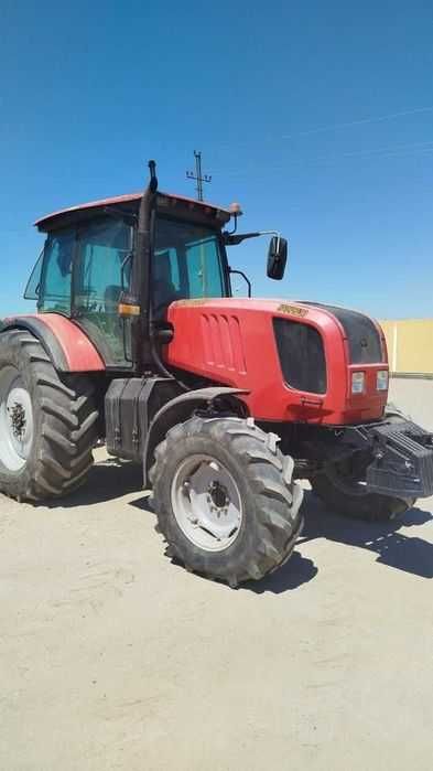 МТЗ-2022 трактор сотилади, 2020 йил, 212 от кучи, бахоси 450 млн сум