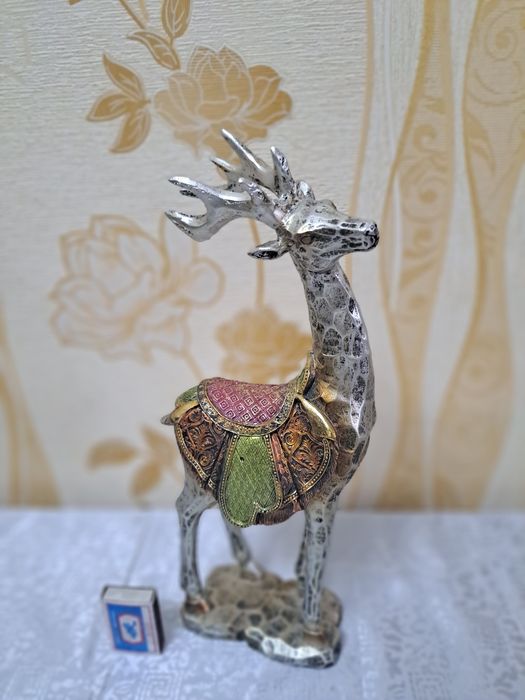 Статуэтки ФЕЙ прицесы и животный для офисов любителей лошади дкставка