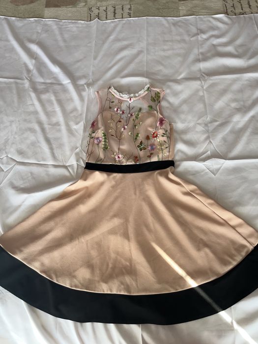 Дамски рокли