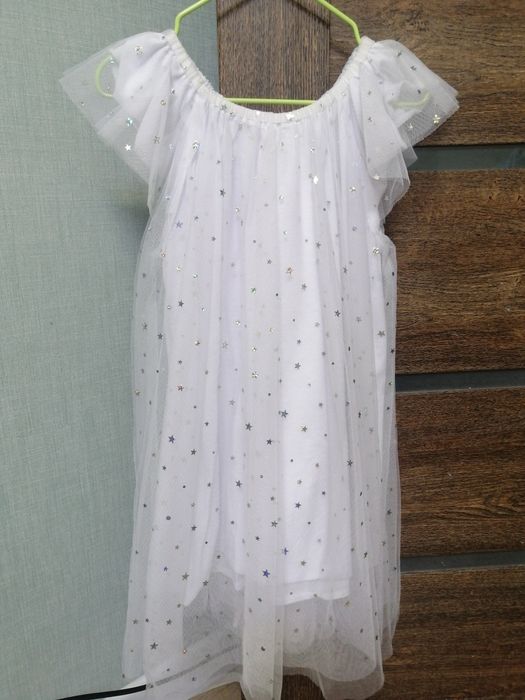 Нарядные платья на девочку