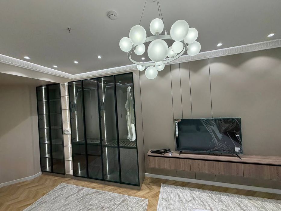 NRG U-Tower Продается 2 комнатная квартира ремонт Дружба народов