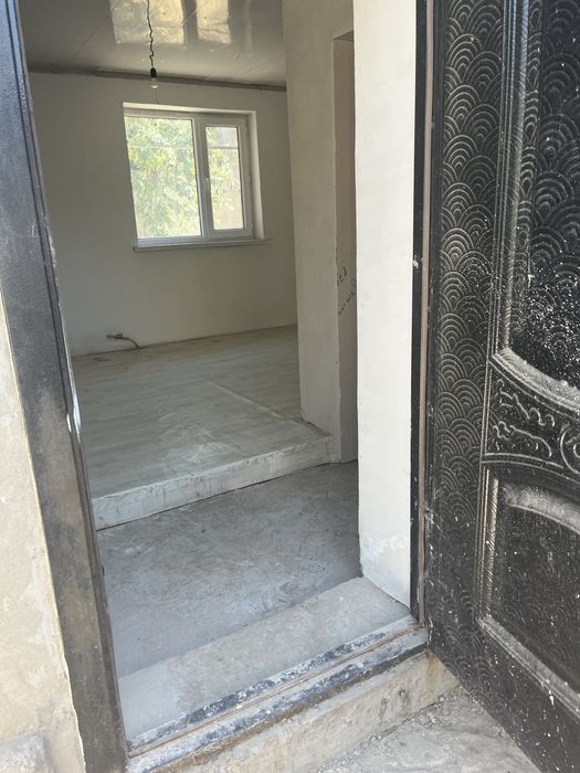 Продам дом 3 ком срочно в центре.
