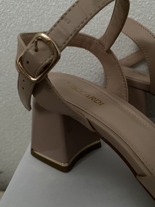 Туфли женские, бежевые