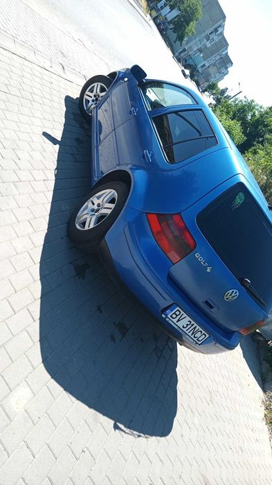 VOLKSWAGEN Golf 2000 — imagine 2