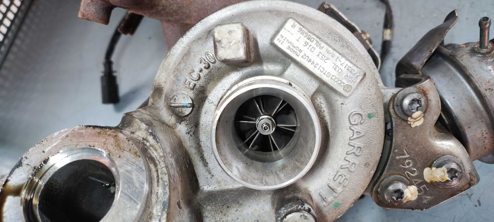 Turbo volkswagen vw golf 6 break motor 1.6 CAY an 2010