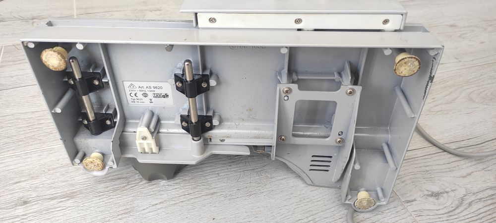 Електрическа колбасорезачка