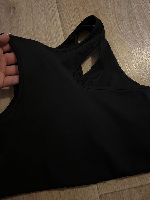 Спортен сутиен/ бюстие h&m