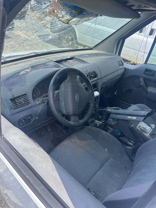 Ford conect 1.8tdci само на части